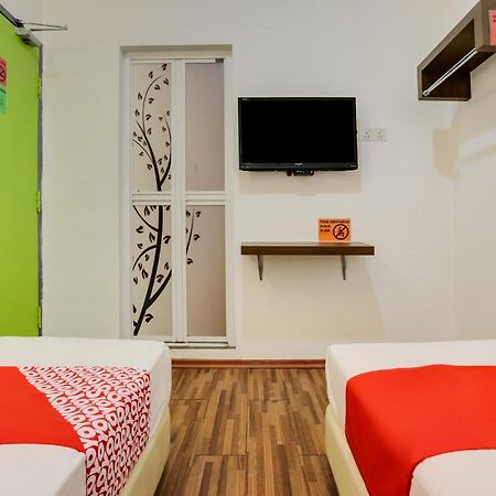 Oyo 89617 Selesa View Hotel Bukit Gambir Exterior foto