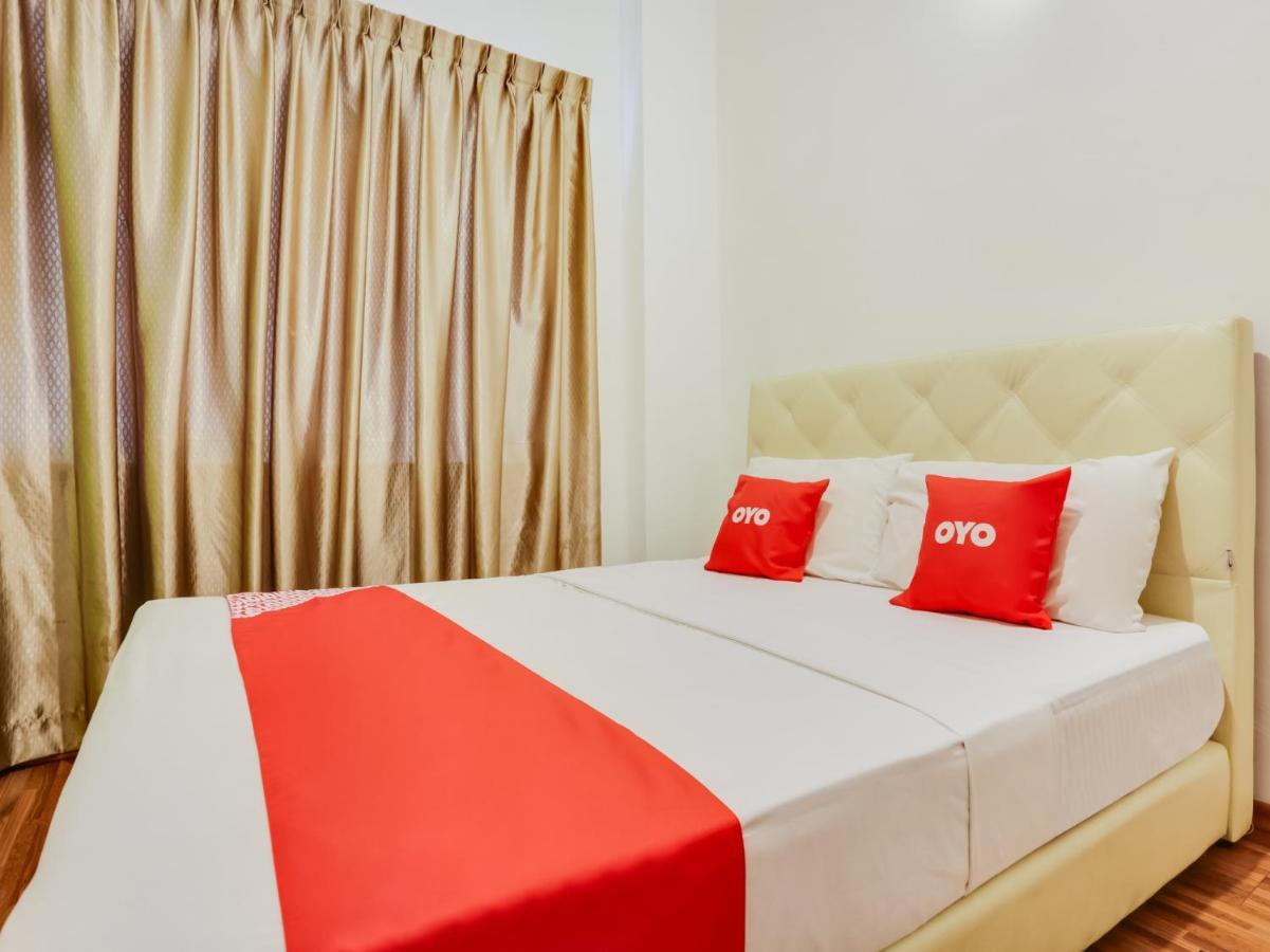 Oyo 89617 Selesa View Hotel Bukit Gambir Exterior foto